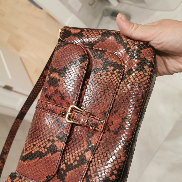By far Miranda Shoulder Bag - Picture 3 of 6